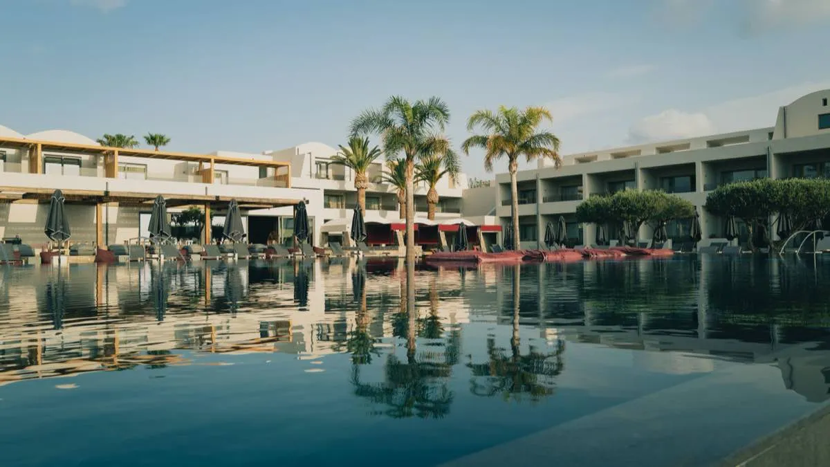 Weekly Pool Cleaning & Maintenance in Corona, CA